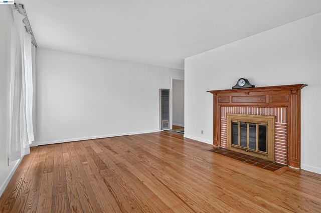 1282 Chapel Ave, San Leandro, CA 94579