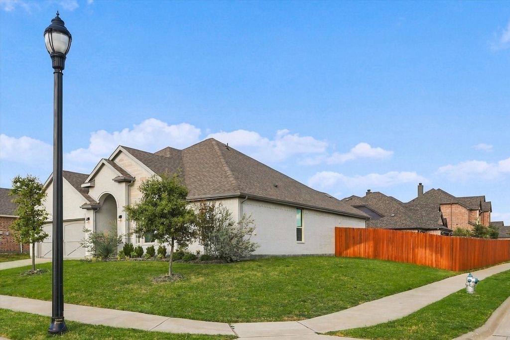 5622 Log Cabin Court, Midlothian, TX 76065 — photo 2