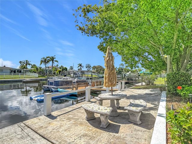 4237 HEADSAIL DRIVE, New Port Richey, FL 34652