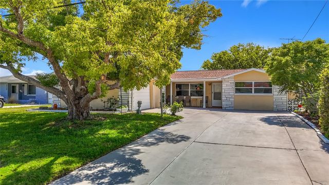 4237 HEADSAIL DRIVE, New Port Richey, FL 34652