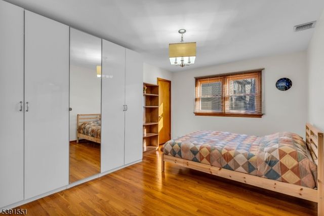 657 Summit Ave, Kenilworth Boro, NJ 07033