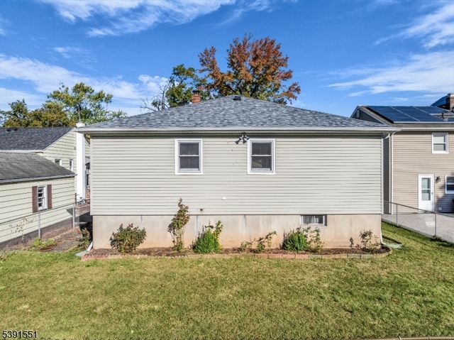 657 Summit Ave, Kenilworth Boro, NJ 07033