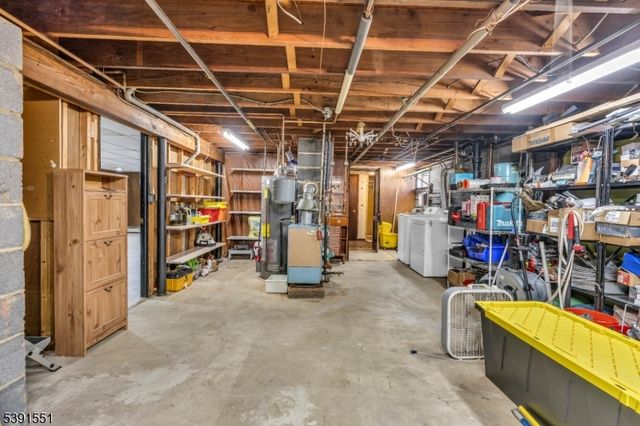 657 Summit Ave, Kenilworth Boro, NJ 07033