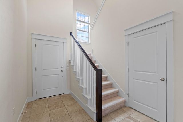 13001 Hymeadow DR 10, Austin, TX 78729