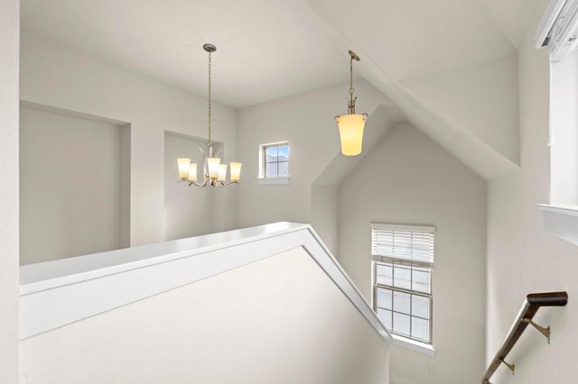 13001 Hymeadow DR 10, Austin, TX 78729