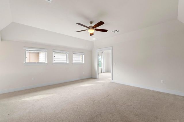 13001 Hymeadow DR 10, Austin, TX 78729