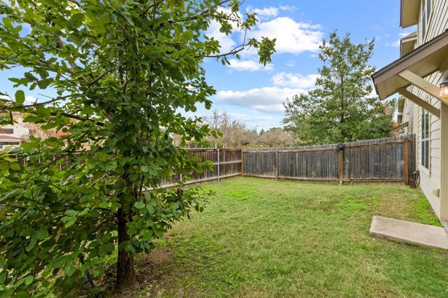 13001 Hymeadow DR 10, Austin, TX 78729