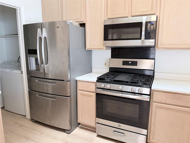 20809 Pacers Gait LN, Pflugerville, TX 78660