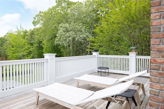 486 Middle Line Highway, Bridgehampton, NY 11932