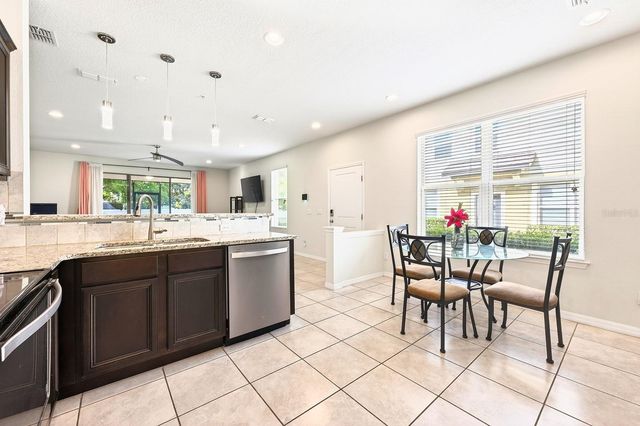 1096 PAVIA DRIVE, Apopka, FL 32703