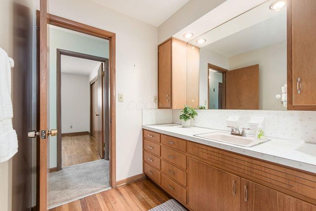 1811 Hove Road, Columbus, OH 43221