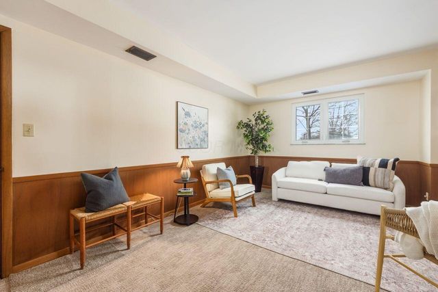 1811 Hove Road, Columbus, OH 43221