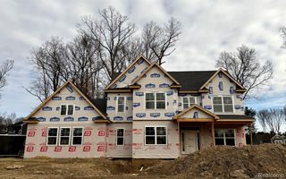 9090 Fielding Drive, Brighton, MI 48116