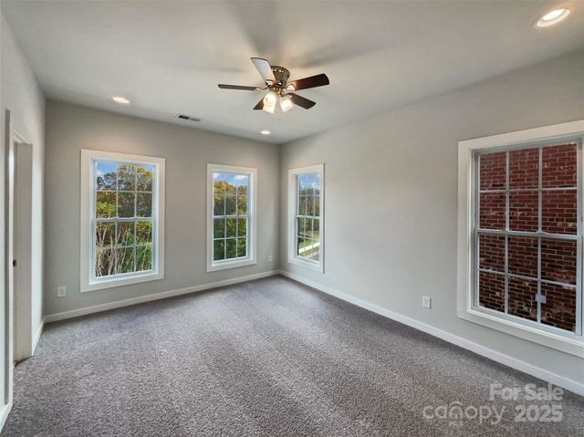 2321 Silver Crescent Drive, Charlotte, NC 28273