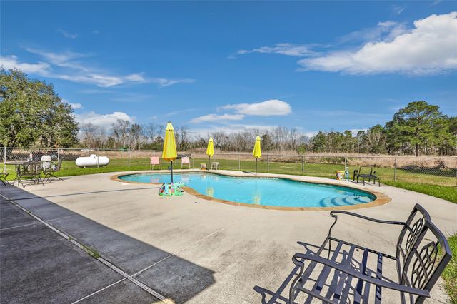 1619 County Road 612, Dayton, TX 77535