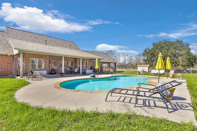 1619 County Road 612, Dayton, TX 77535