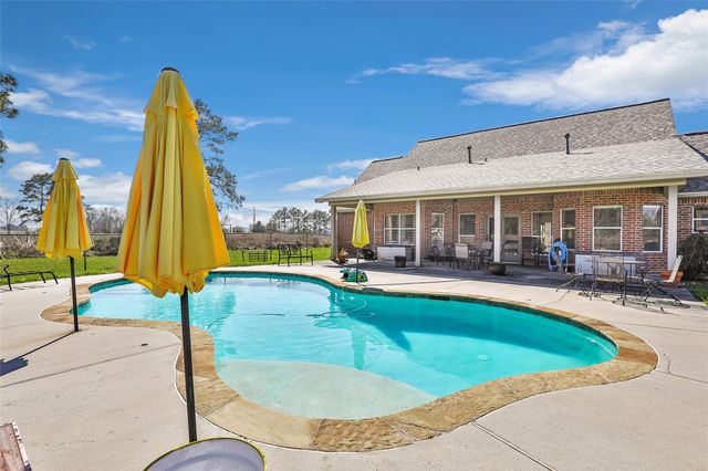 1619 County Road 612, Dayton, TX 77535
