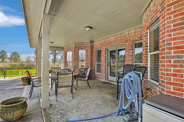 1619 County Road 612, Dayton, TX 77535