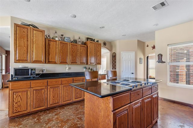 1619 County Road 612, Dayton, TX 77535