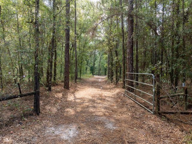 9309 HAPPY TRL, Brooksville, FL 34601