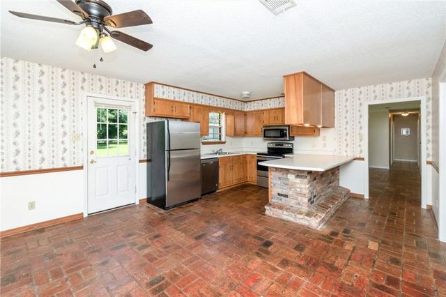 8133 Oak Avenue, Semmes, AL 36575