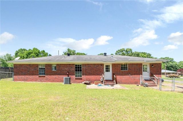 8133 Oak Avenue, Semmes, AL 36575