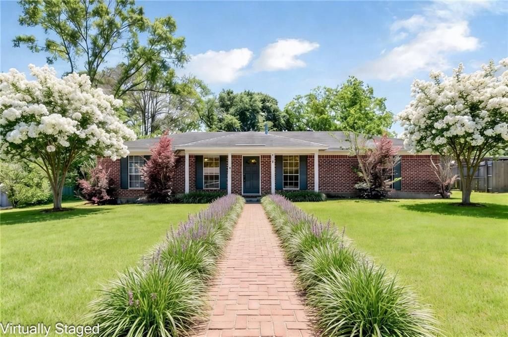 8133 Oak Avenue, Semmes, AL 36575