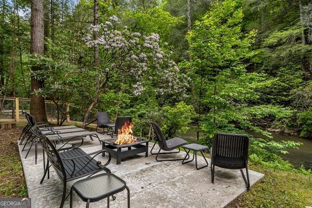 61 River Bend Court, Ellijay, GA 30540