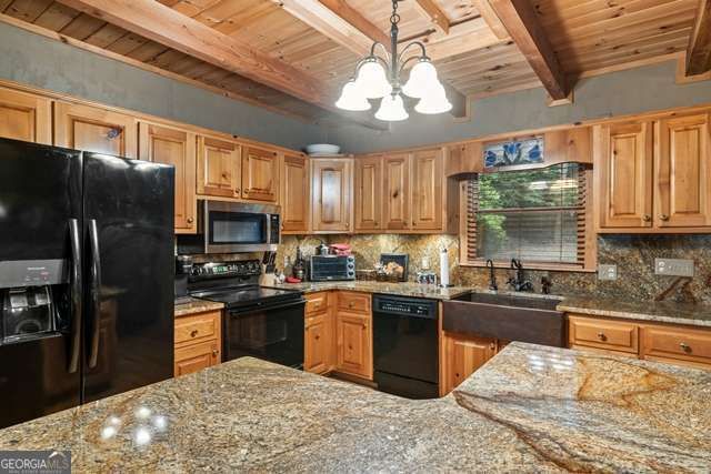 61 River Bend Court, Ellijay, GA 30540