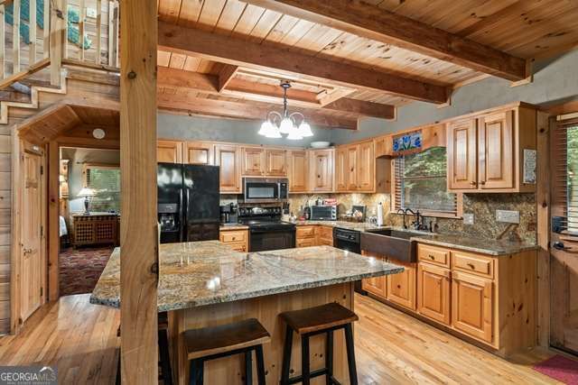 61 River Bend Court, Ellijay, GA 30540