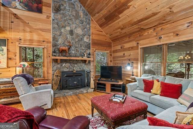 61 River Bend Court, Ellijay, GA 30540
