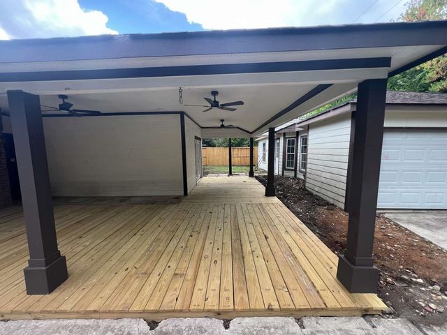 602 Briarclift Lane, Baytown, TX 77521