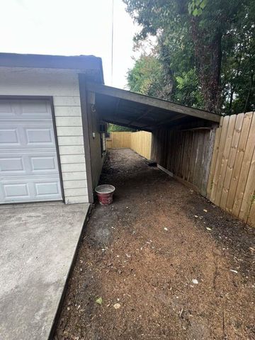 602 Briarclift Lane, Baytown, TX 77521