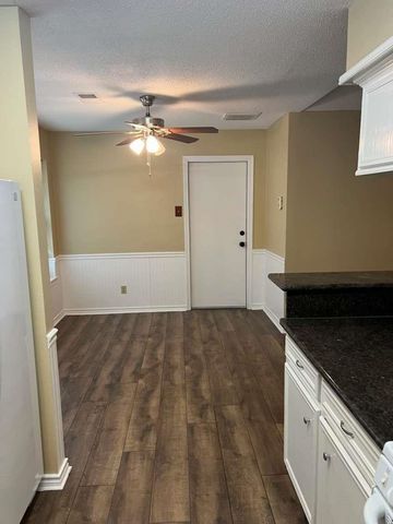 602 Briarclift Lane, Baytown, TX 77521