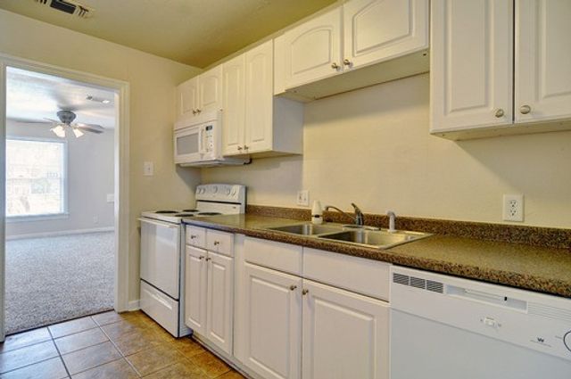 3770 Winfield Avenue, Fort Worth, TX 76109