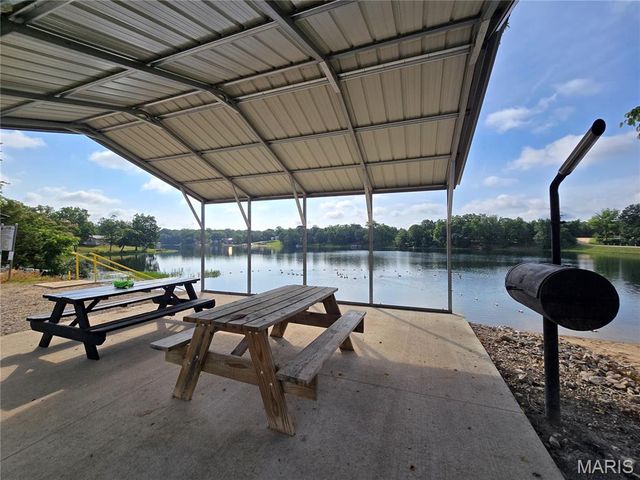 9472 Walnut Lane, Bonne Terre, MO 63628
