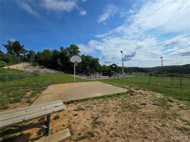 9472 Walnut Lane, Bonne Terre, MO 63628