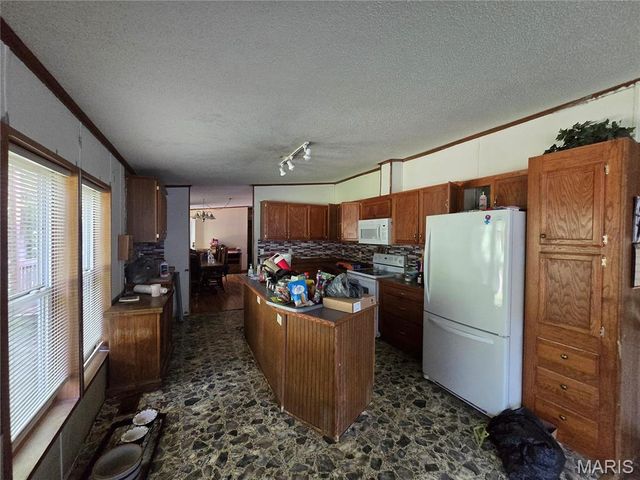 9472 Walnut Lane, Bonne Terre, MO 63628
