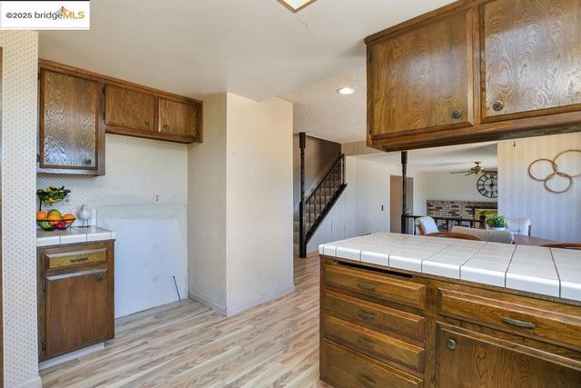 100 Yellowood Pl, Pittsburg, CA 94565