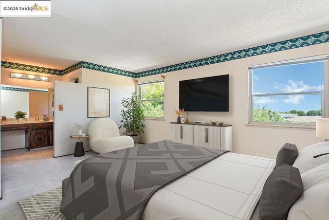 100 Yellowood Pl, Pittsburg, CA 94565