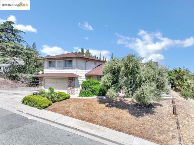 100 Yellowood Pl, Pittsburg, CA 94565