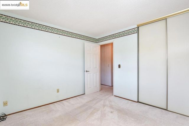 100 Yellowood Pl, Pittsburg, CA 94565