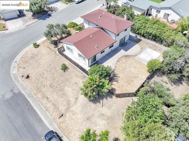 100 Yellowood Pl, Pittsburg, CA 94565