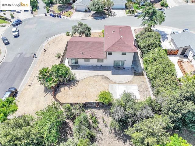 100 Yellowood Pl, Pittsburg, CA 94565