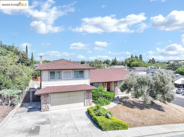 100 Yellowood Pl, Pittsburg, CA 94565