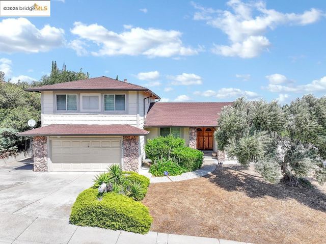 100 Yellowood Pl, Pittsburg, CA 94565
