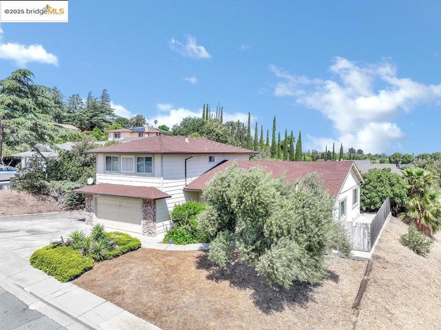 100 Yellowood Pl, Pittsburg, CA 94565