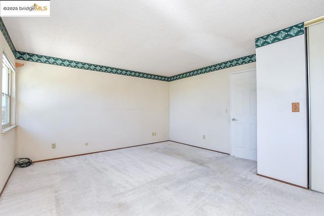 100 Yellowood Pl, Pittsburg, CA 94565