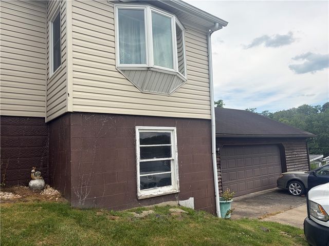 202 Broadway St, West Newton, PA 15089