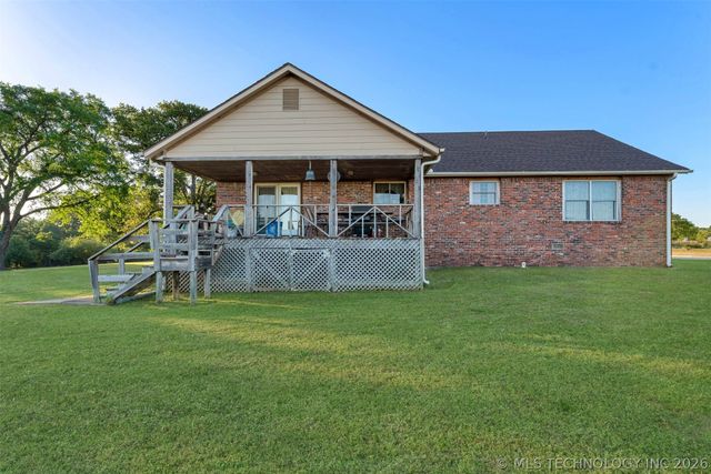24751 S 200 Road, Henryetta, OK 74437
